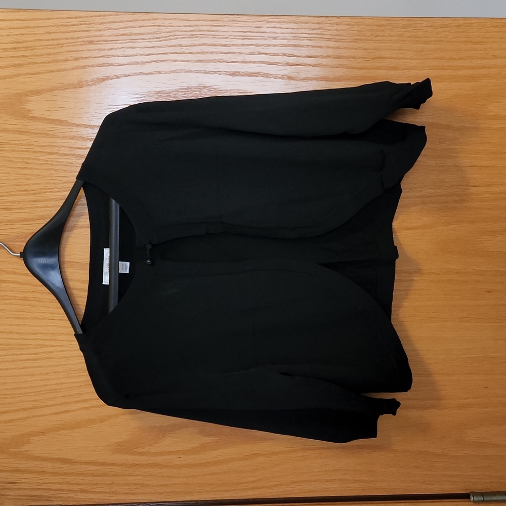 Dressbarn 18/20 black top